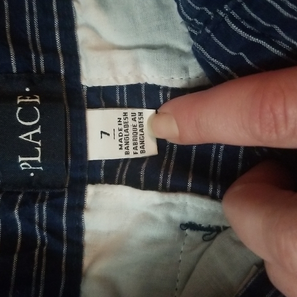 2 Pairs of boys shorts like new size 7 - Picture 4 of 6